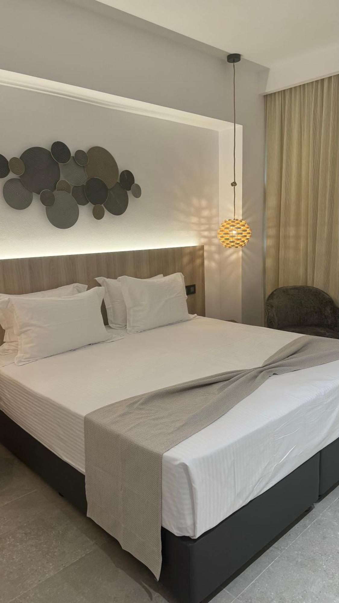 Abacus Suites ไอยานาปา ภายนอก รูปภาพ