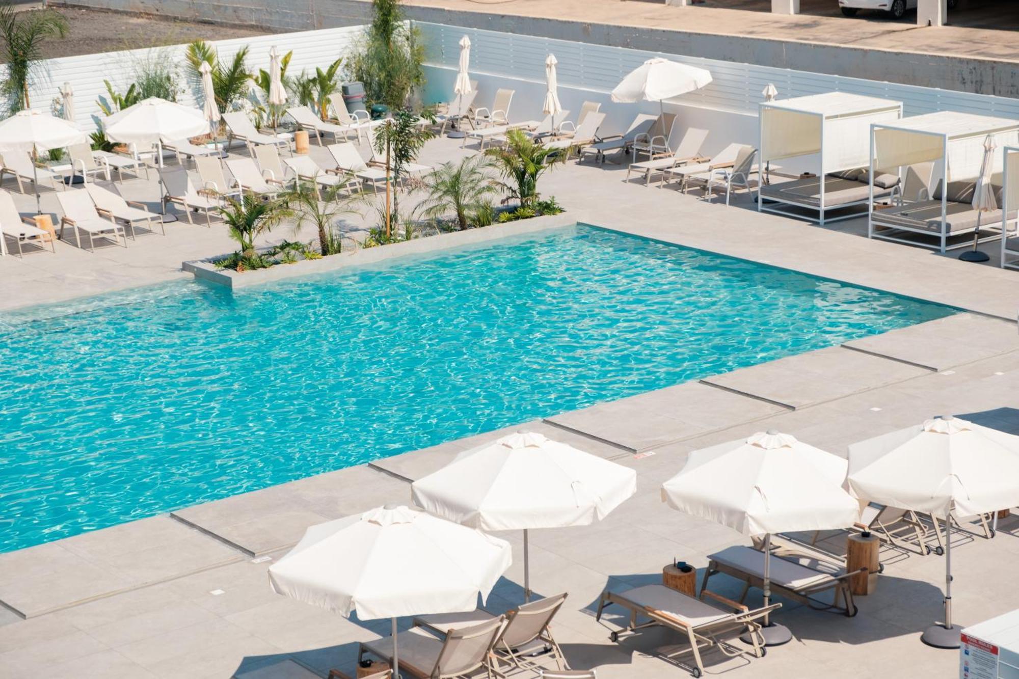 Abacus Suites ไอยานาปา ภายนอก รูปภาพ