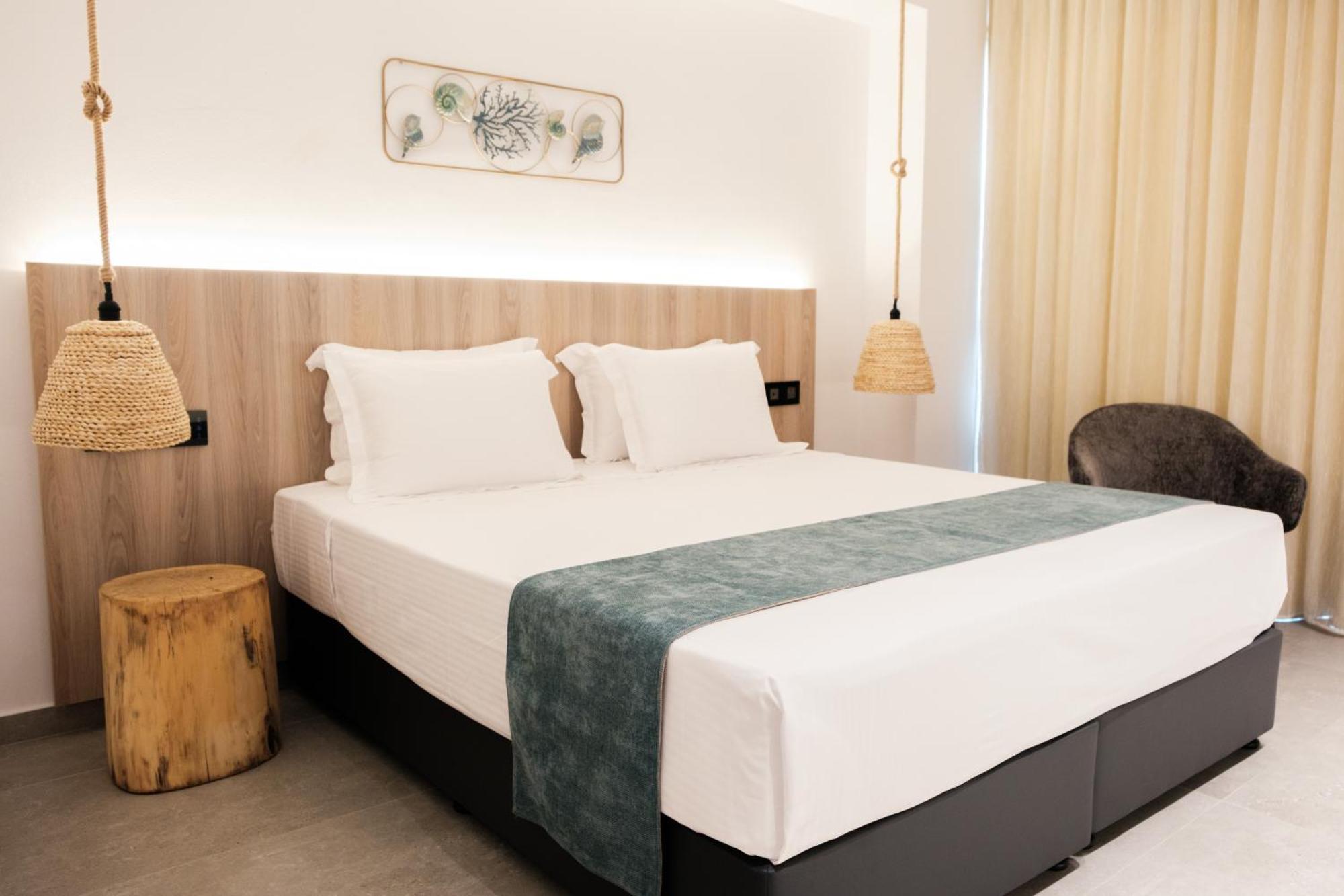 Abacus Suites ไอยานาปา ภายนอก รูปภาพ